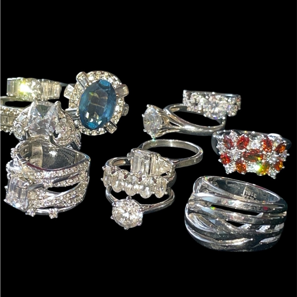Ring lot